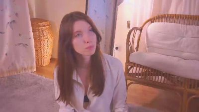 LeonidaYilma live cam on Cam4