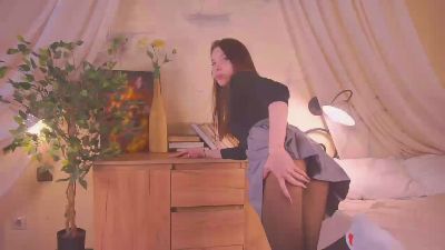 LeonidaYilma live cam on Cam4