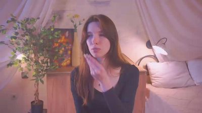 LeonidaYilma live cam on Cam4
