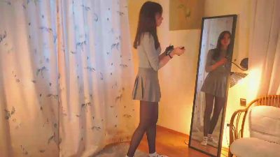 LeonidaYilma live cam on Cam4