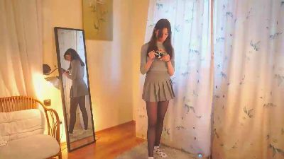 LeonidaYilma live cam on Cam4