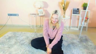 LeonilaOfallon live female webcam from United States
