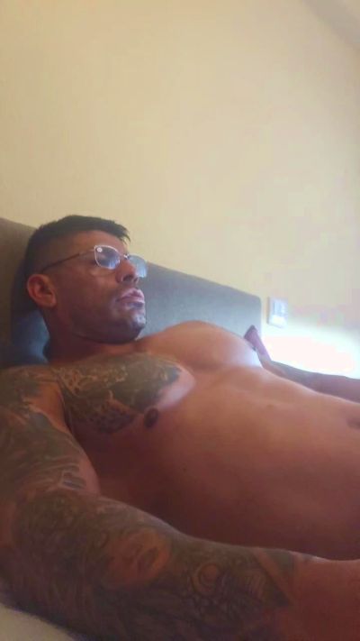 Leonsalvajexxx live cam on Cam4