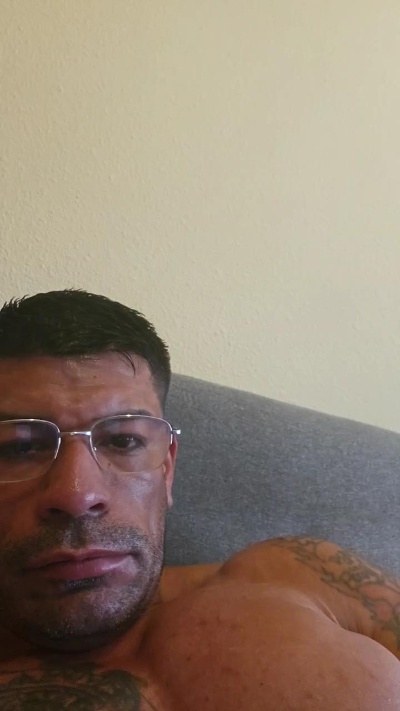 Leonsalvajexxx live cam on Cam4