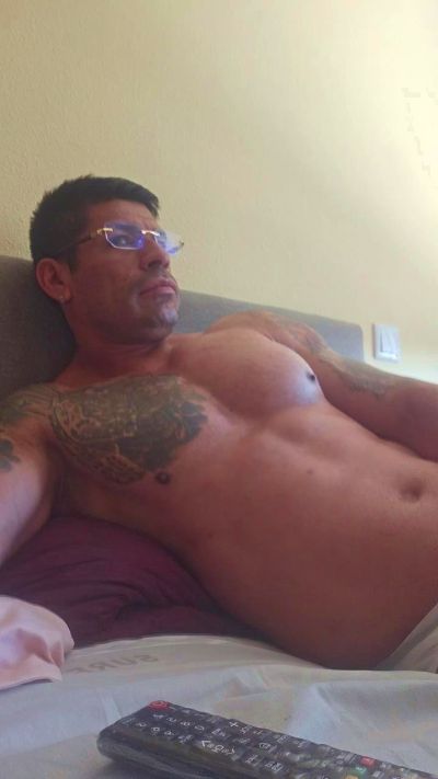 Leonsalvajexxx live cam on Cam4