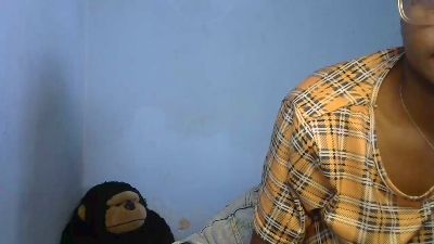 Leonynda_1 live cam on Cam4