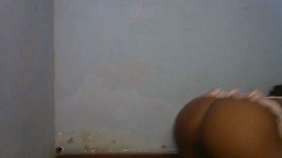 Leonynda_1 live cam on Cam4