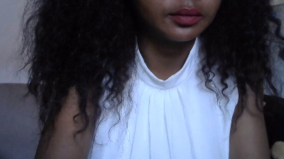 Leonynda_1 live cam on Cam4
