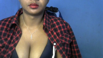 Leonynda_1 live cam on Cam4