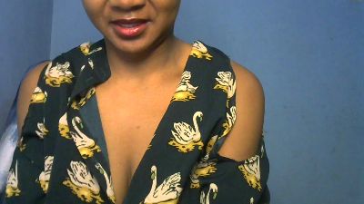 Leonynda_1 live cam on Cam4