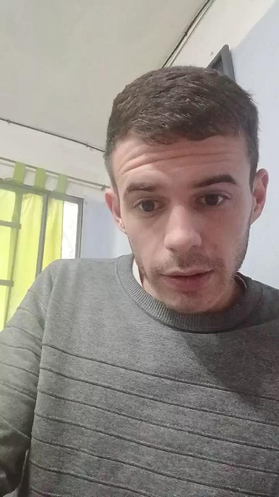 Leoo2277 live cam on Cam4