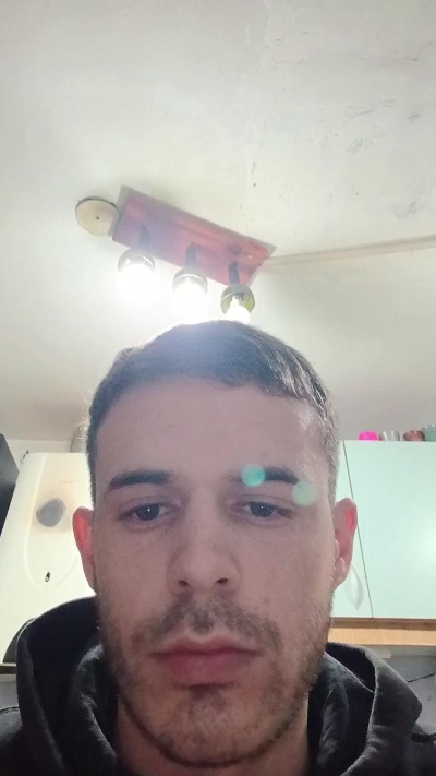 Leoo2277 live cam on Cam4