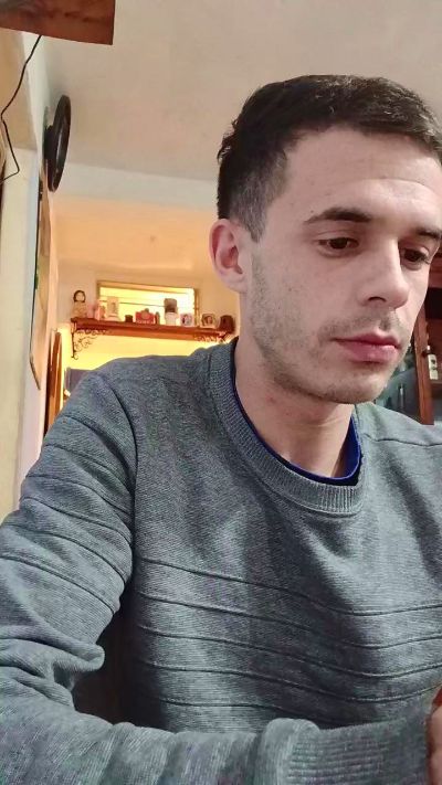 Leoo2277 live cam on Cam4