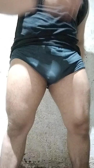 Leoon5 live cam on Cam4