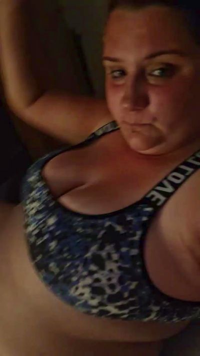 Lescochonoux live cam on Cam4