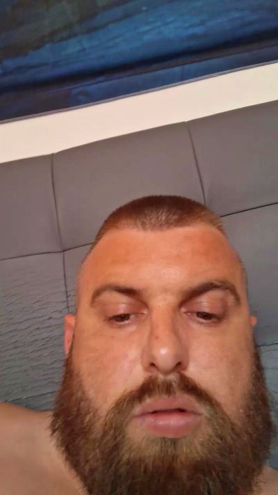 Lescochonoux live cam on Cam4