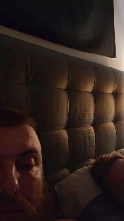 Lescochonoux live cam on Cam4