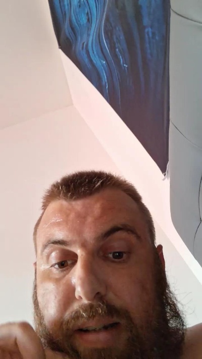Lescochonoux live cam on Cam4