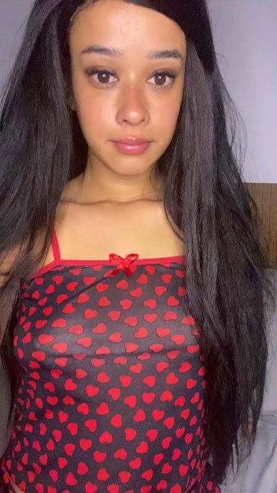 LeticiaAngel live cam on Cam4
