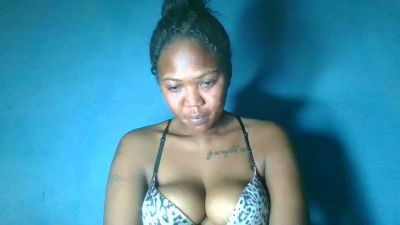 Letitia95 live cam on Cam4