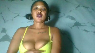 Letitia95 live cam on Cam4