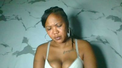 Letitia95 live cam on Cam4