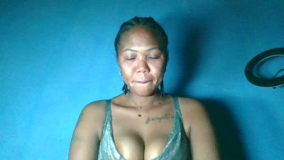 Letitia95 live cam on Cam4
