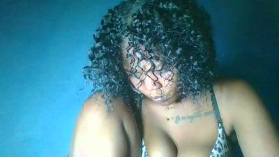 Letitia95 live cam on Cam4