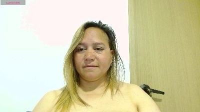 LetsGo_Zarcley live cam on Cam4