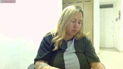 LetsGo_Zarcley live cam on Cam4