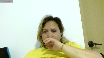 LetsGo_Zarcley live cam on Cam4