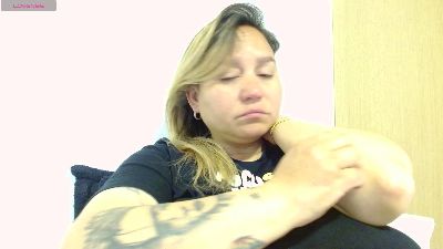 LetsGo_Zarcley live cam on Cam4