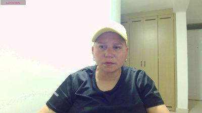 LetsGo_Zarcley live cam on Cam4