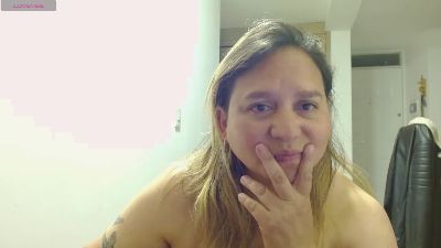 LetsGo_Zarcley live cam on Cam4