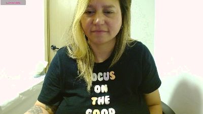 LetsGo_Zarcley live cam on Cam4