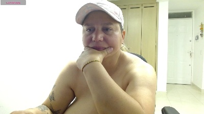 LetsGo_Zarcley live cam on Cam4