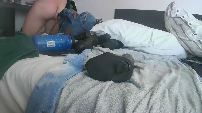Letsplayhard93 live cam on Cam4