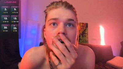 LevMiller live cam on Cam4