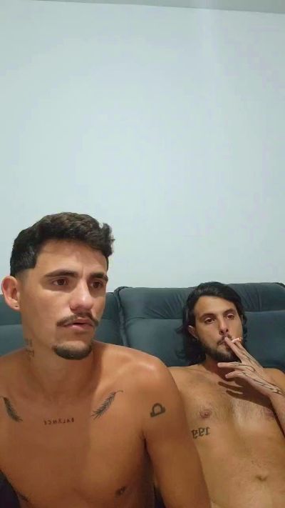 Levi_Henrique live cam on Cam4