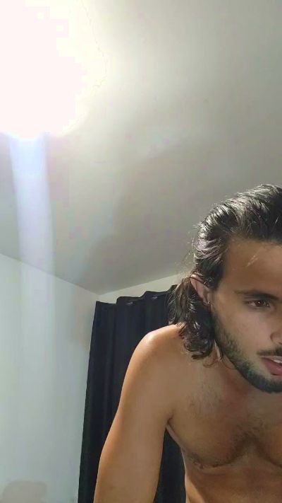 Levi_Henrique live cam on Cam4