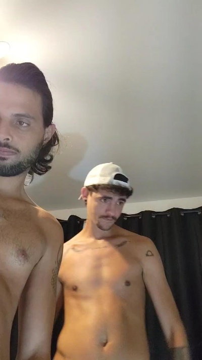 Levi_Henrique live cam on Cam4