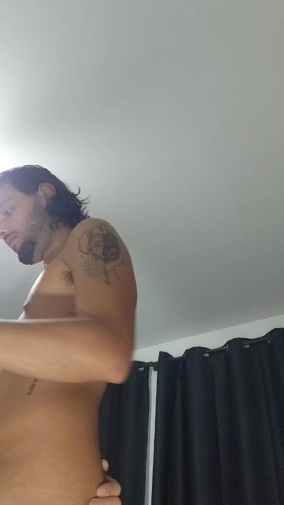 Levi_Henrique live cam on Cam4