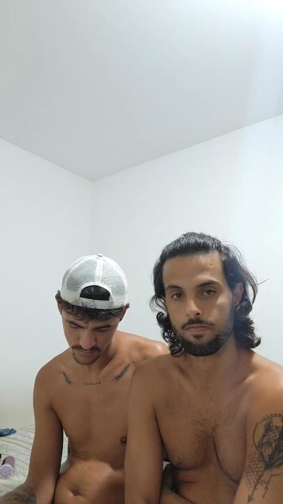 Levi_Henrique live cam on Cam4