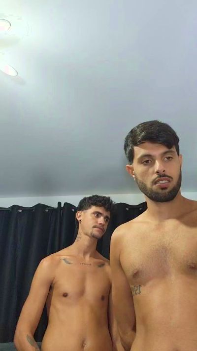 Levi_Henrique live cam on Cam4