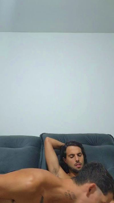 Levi_Henrique live cam on Cam4