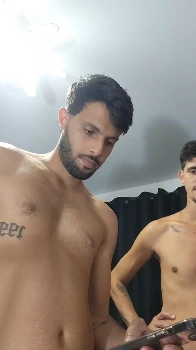 Levi_Henrique live cam on Cam4