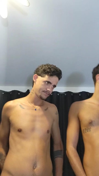 Levi_Henrique live cam on Cam4