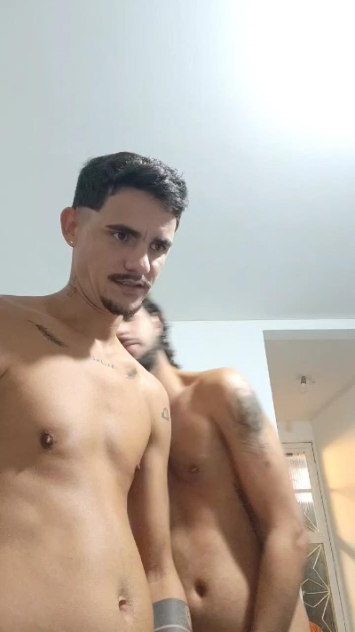 Levi_Henrique live cam on Cam4
