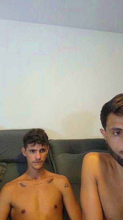 Levi_Henrique live cam on Cam4