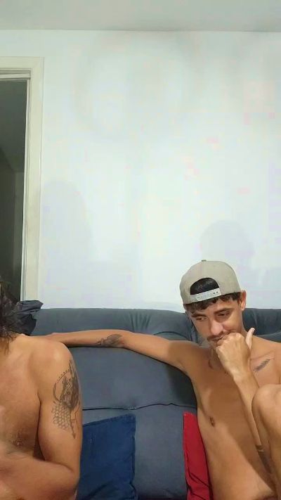 Levi_Henrique live cam on Cam4